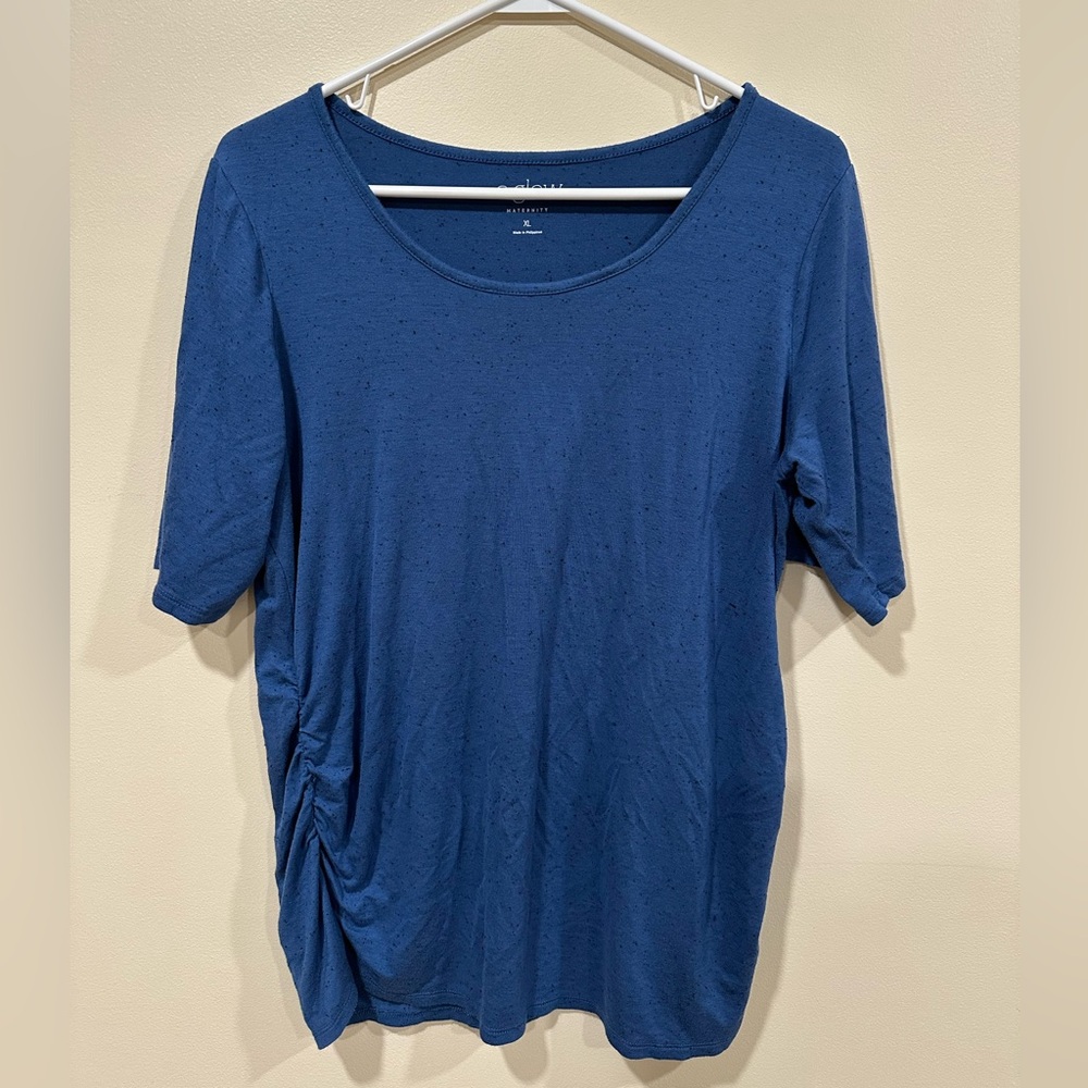 A glow maternity 3/4 sleeve top